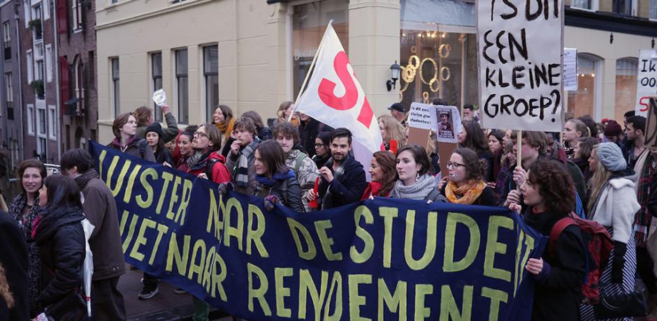 Democratisering en decentralisering