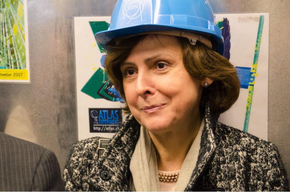 Maex bezoekt als b&egrave;tadecaan het CERN in Gen&egrave;ve