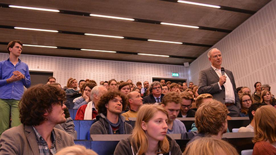 Atzo Nicola&iuml; bij een debat tijdens de Maagdenhuisbezetting